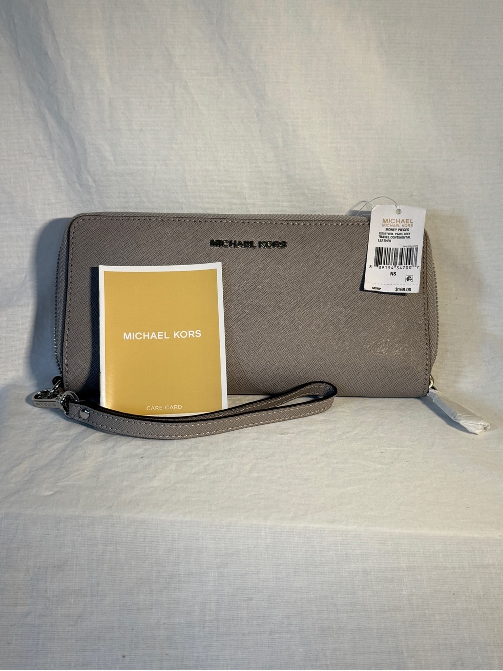 NWT Michael Kors Pearl Grey Money Pieces Zip-Around Leather Wristlet Wallet